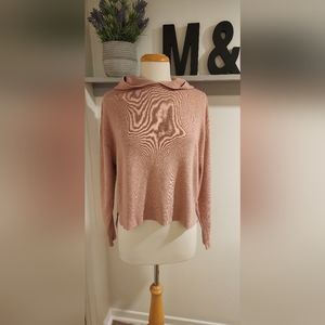 Xsmall size pink knitted sweater from the H&M brand